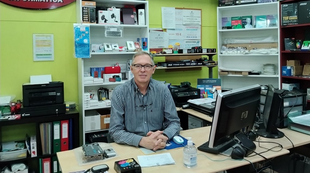 Fernando – Técnico TAT@ Informática Adeje